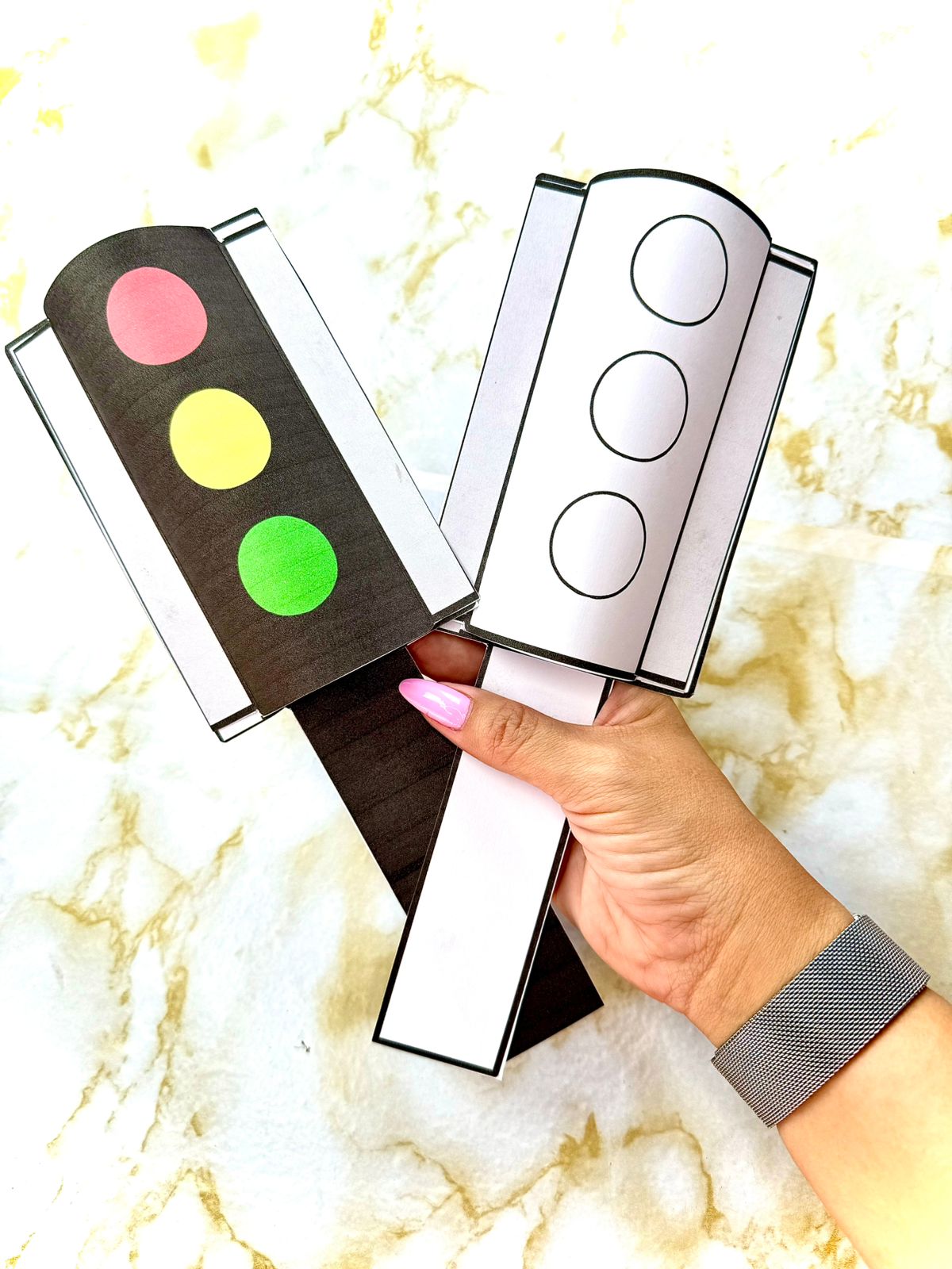 Atividades semáforo trânsito