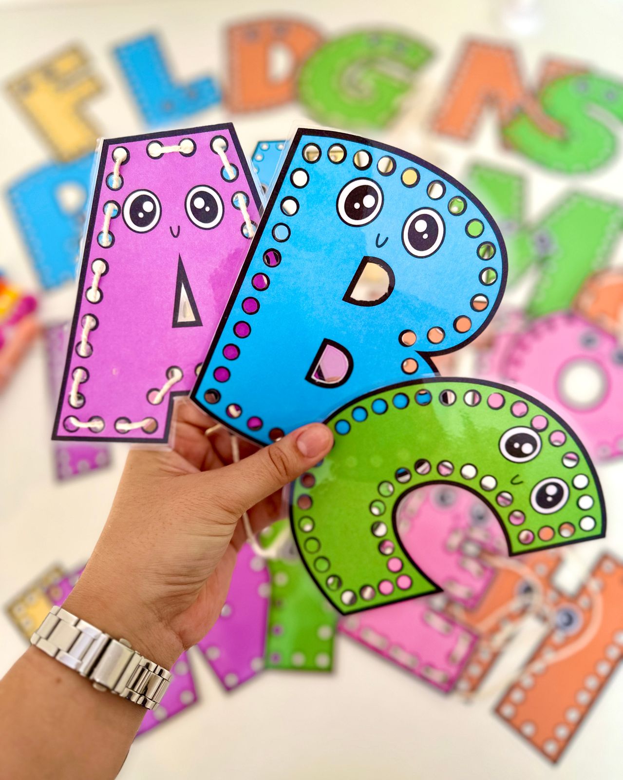 Alinhavo do alfabeto