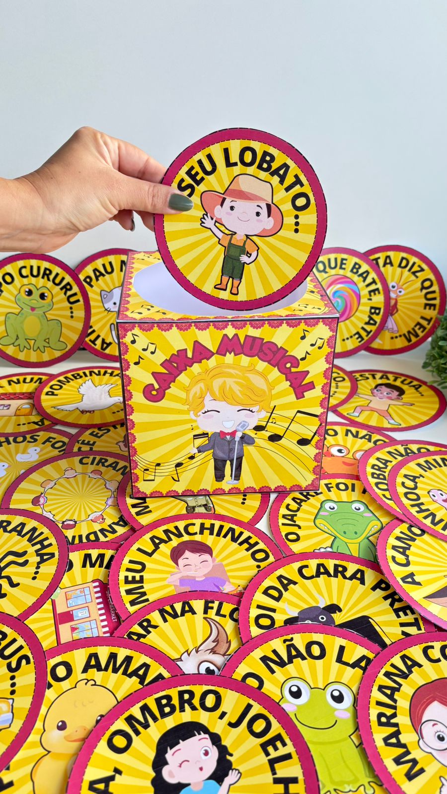 Caixa musical amarela - Imagem 2