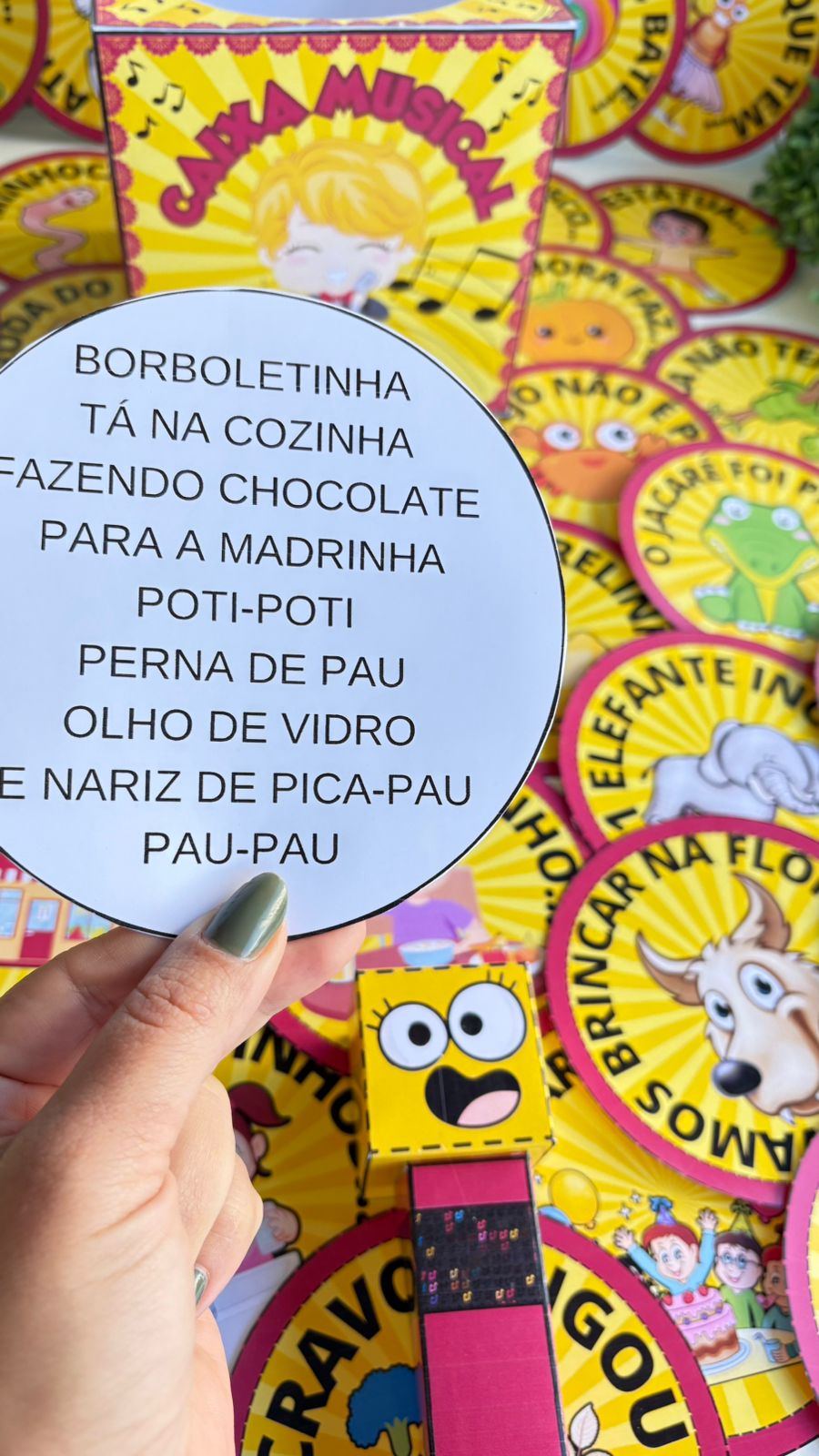 Caixa musical amarela - Imagem 6