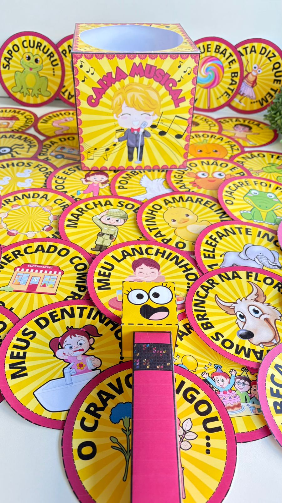 Caixa musical amarela - Imagem 5