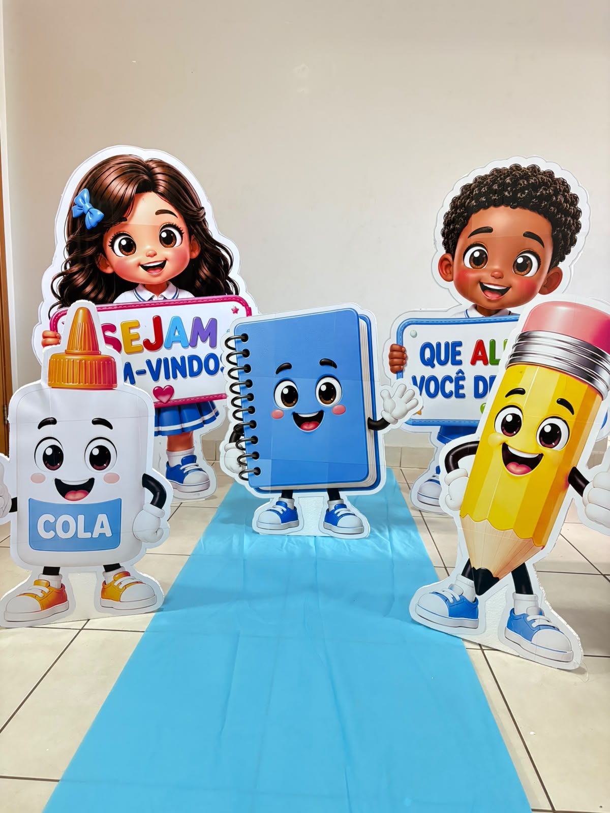 Tótens Gigantes Boas-Vindas Escola Encantada - Imagem 6
