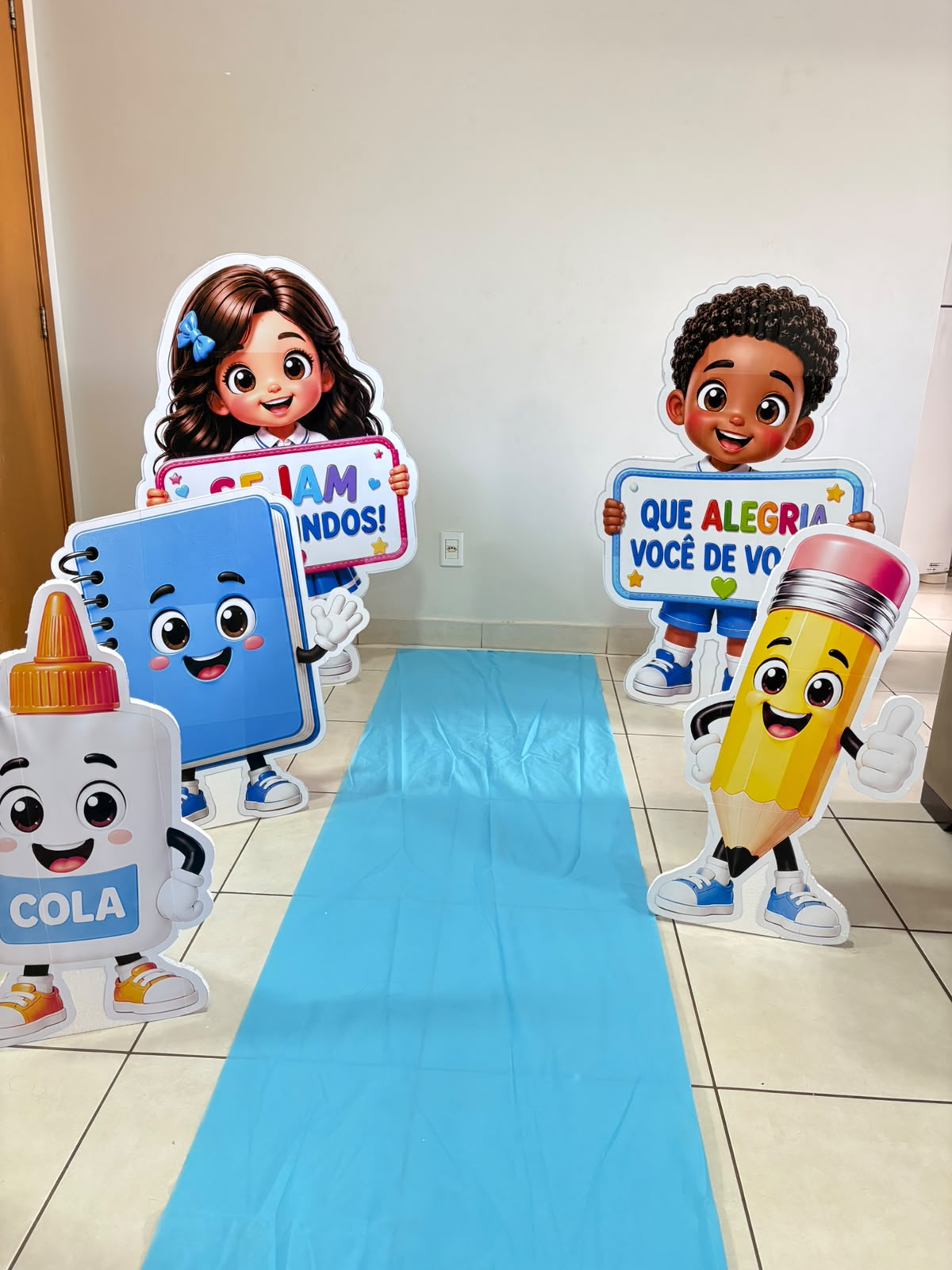 Tótens Gigantes Boas-Vindas Escola Encantada - Imagem 7