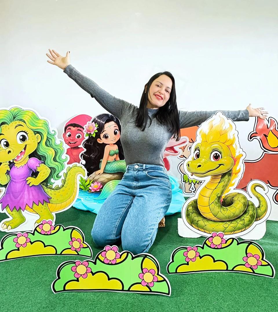 Painel Tótens Personagens Do Folclore Brasileiro